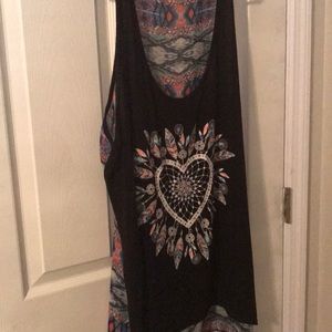 Tank with tribal design